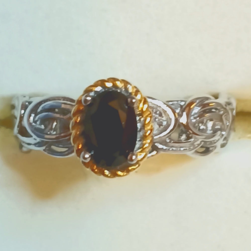 NATURAL THAI SPINEL RING